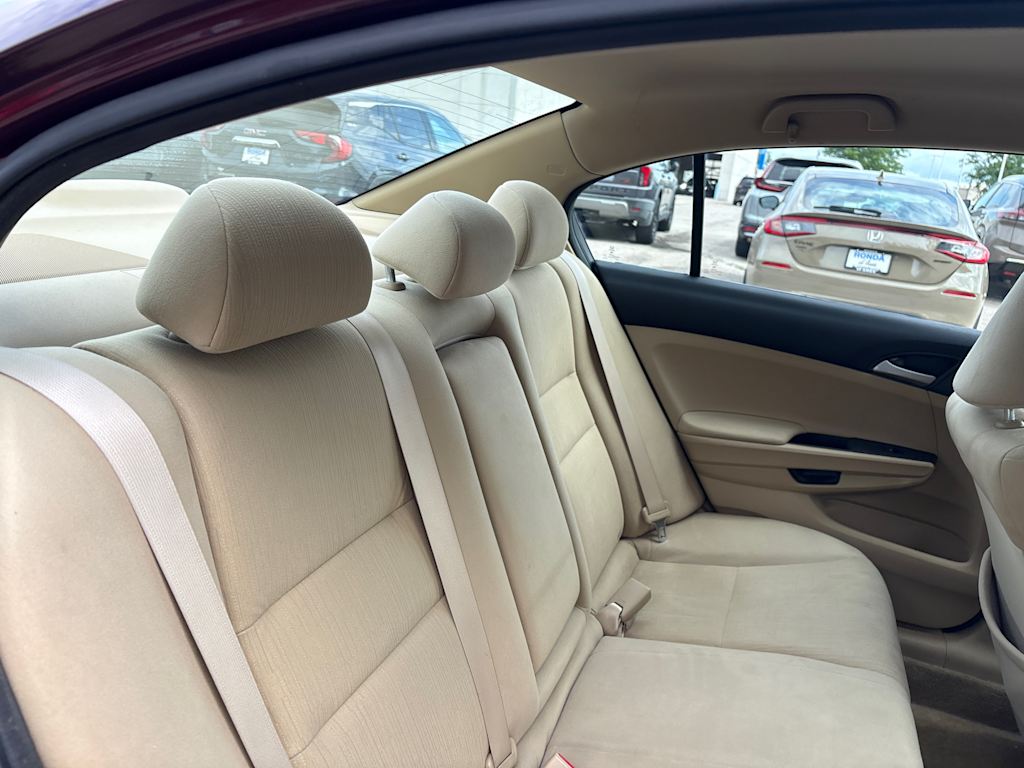 Thumbnail: 2011 Honda Accord - 17