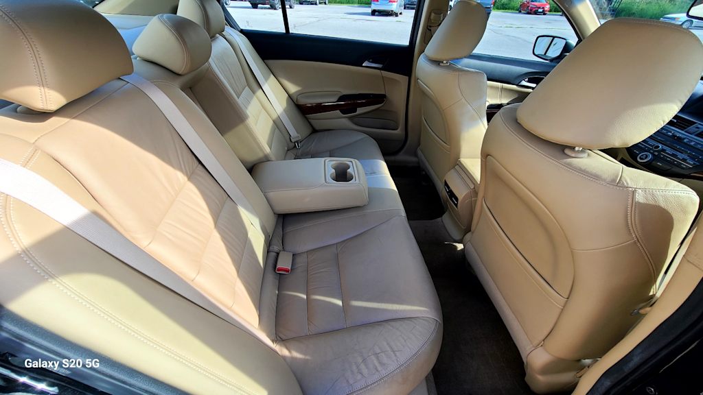 Thumbnail: 2011 Honda Accord - 20