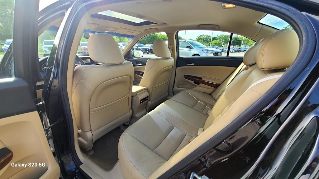 Thumbnail: 2011 Honda Accord - 23
