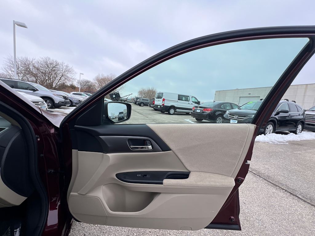 Thumbnail: 2013 Honda Accord - 15