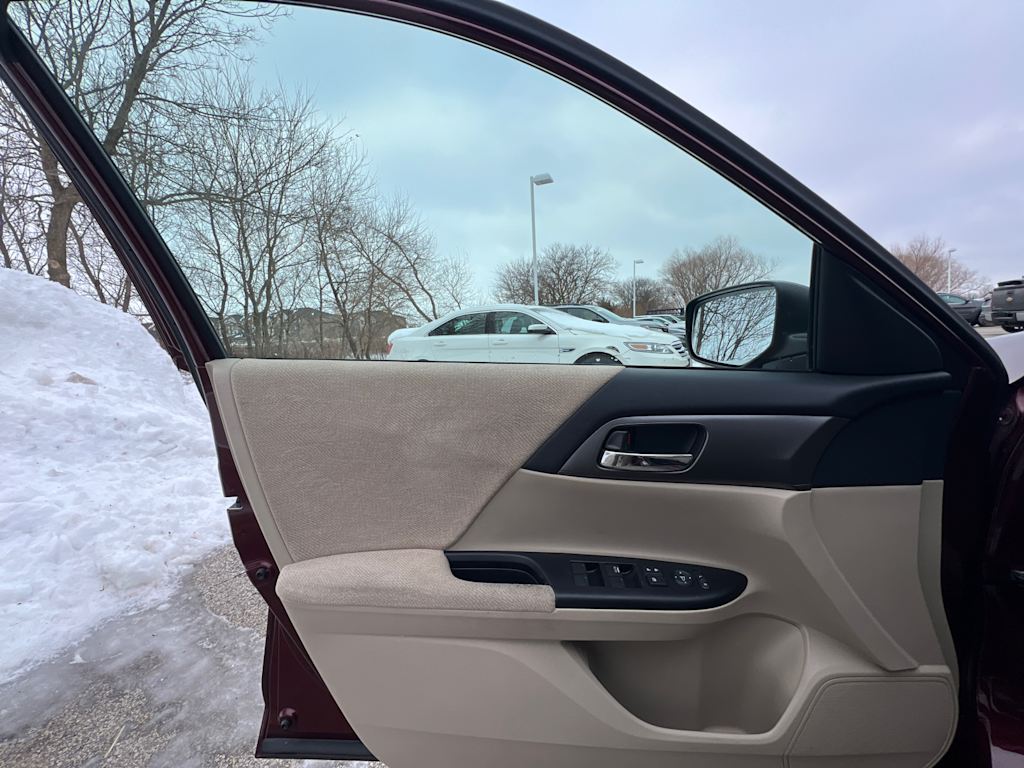 Thumbnail: 2013 Honda Accord - 20