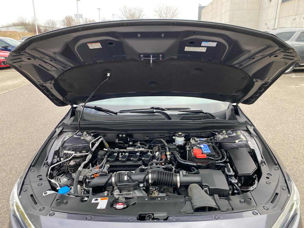 2022 Honda Accord LX 9