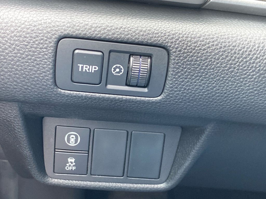 2022 Honda Accord LX 24