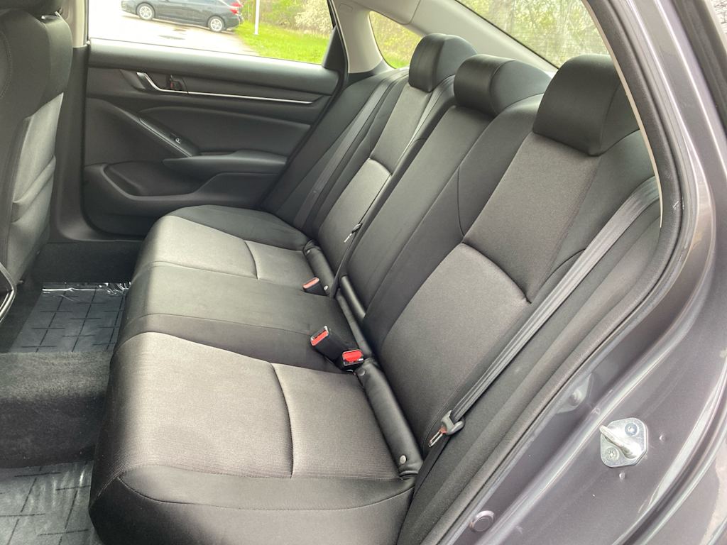 2022 Honda Accord LX 19