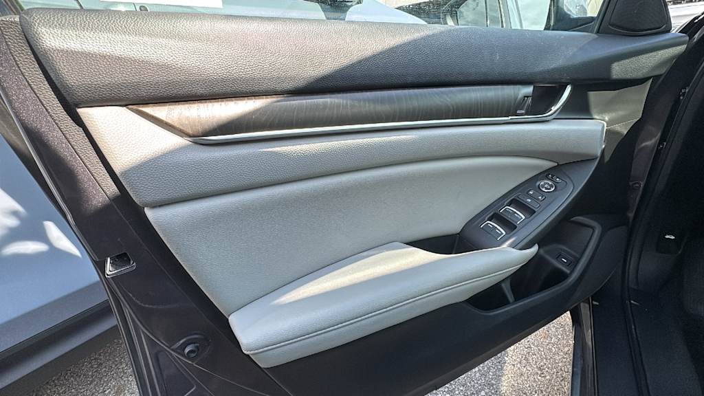 Thumbnail: 2020 Honda Accord - 23