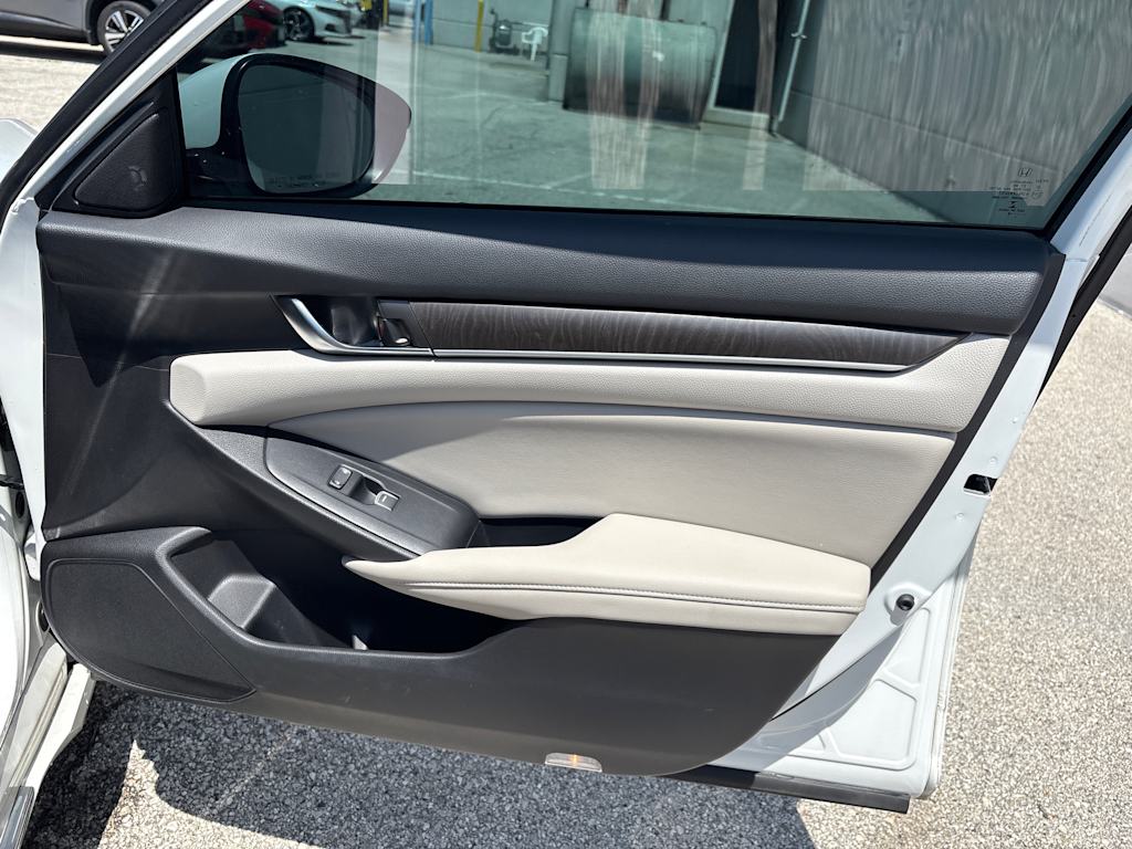 Thumbnail: 2018 Honda Accord - 22