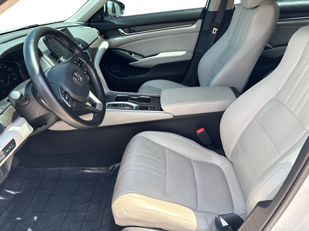 Thumbnail: 2018 Honda Accord - 13