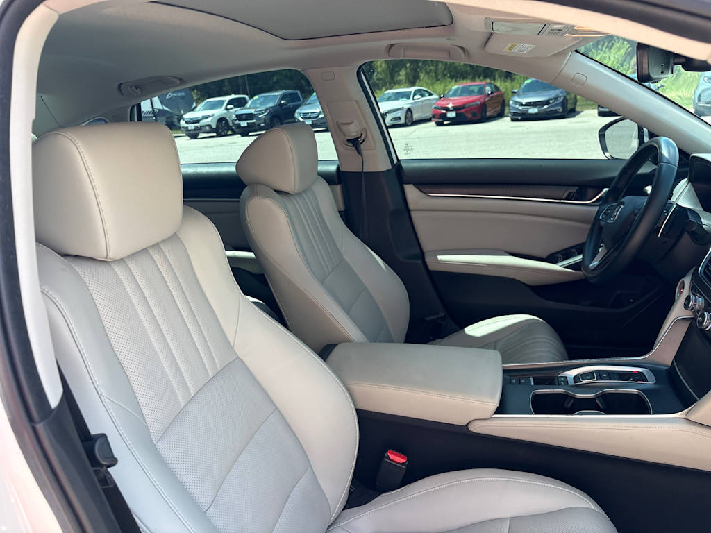 Thumbnail: 2018 Honda Accord - 24