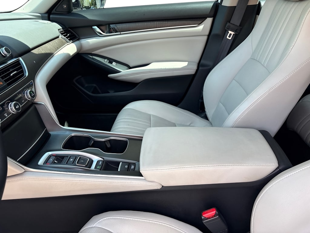 Thumbnail: 2018 Honda Accord - 7