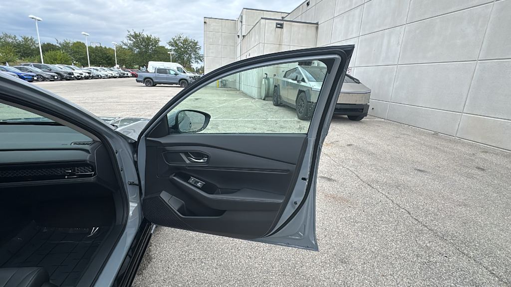 Thumbnail: 2025 Honda Accord - 16