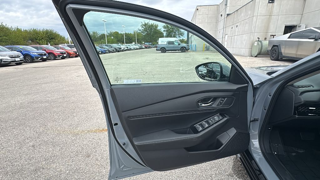 Thumbnail: 2025 Honda Accord - 21