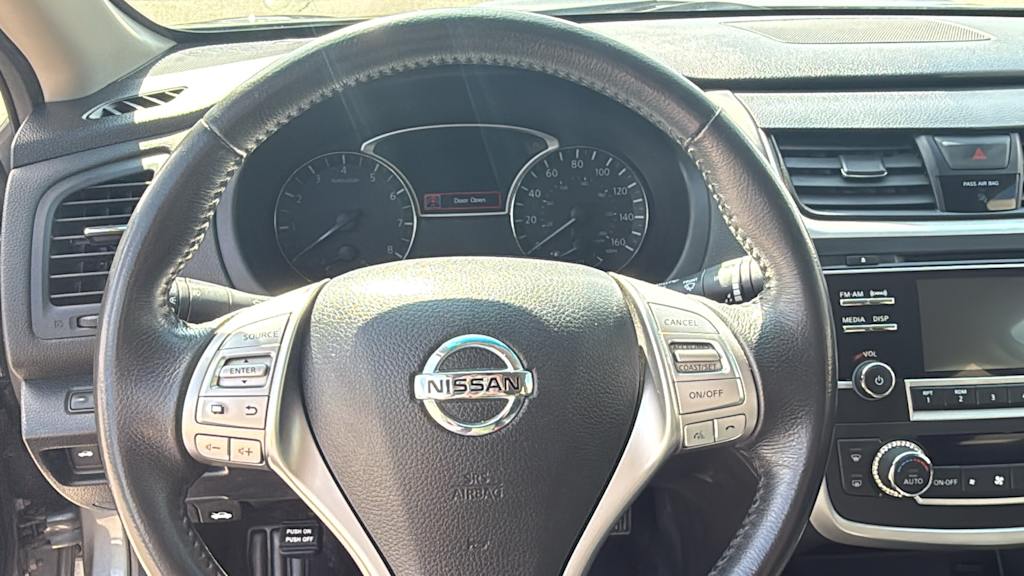 Thumbnail: 2017 Nissan Altima - 2