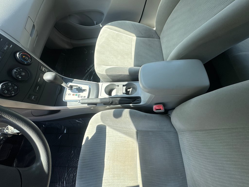 Thumbnail: 2010 Toyota Corolla - 6