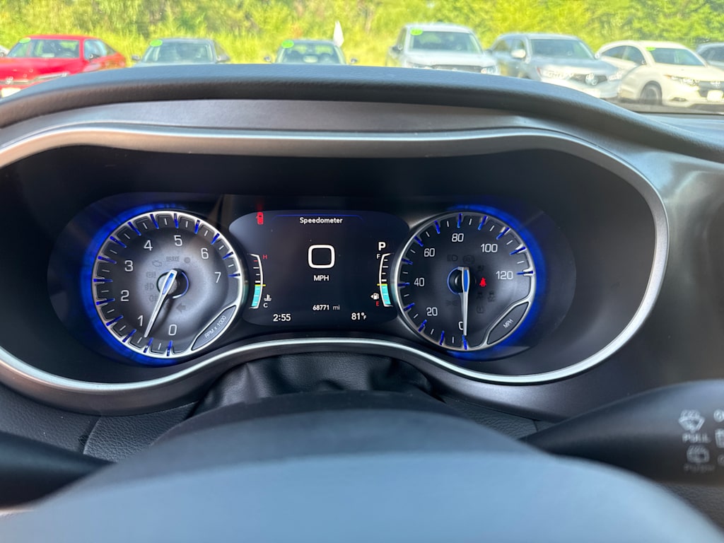 Thumbnail: 2024 Chrysler Pacifica - 9