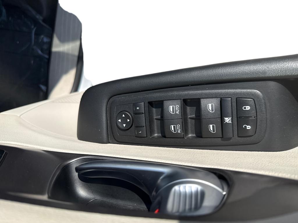 Thumbnail: 2024 Chrysler Pacifica - 17