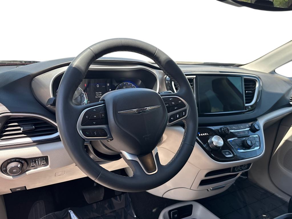 Thumbnail: 2024 Chrysler Pacifica - 2
