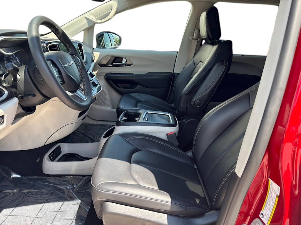 Thumbnail: 2024 Chrysler Pacifica - 13