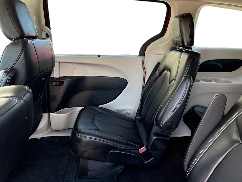 Thumbnail: 2024 Chrysler Pacifica - 14