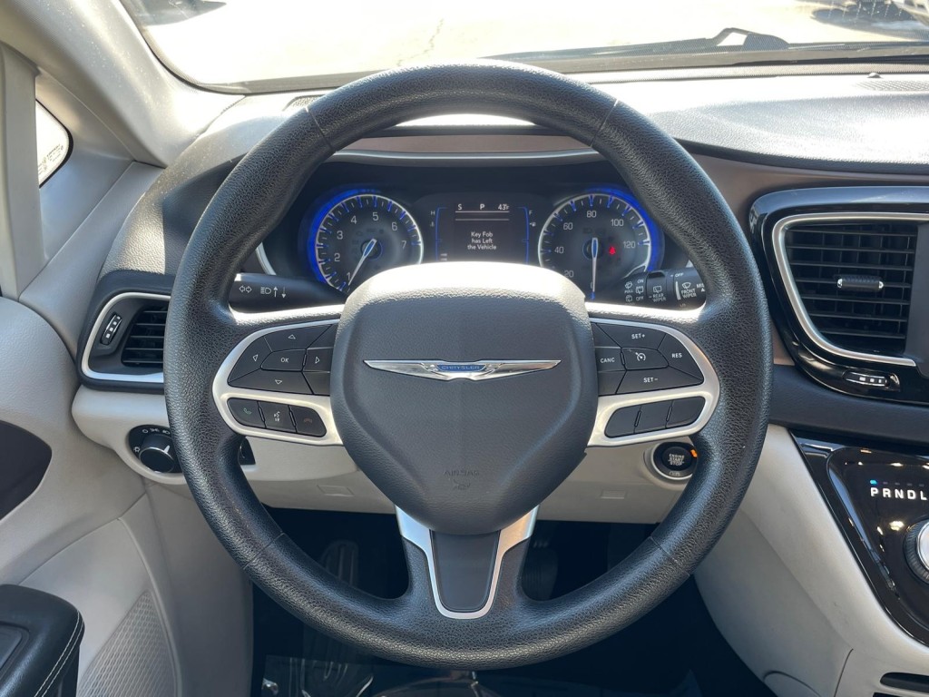 2020 Chrysler Voyager LXi 7