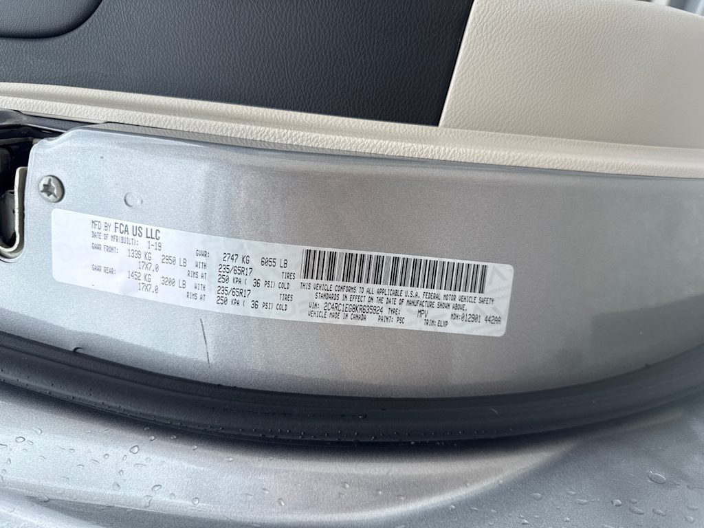 Thumbnail: 2019 Chrysler Pacifica - 13
