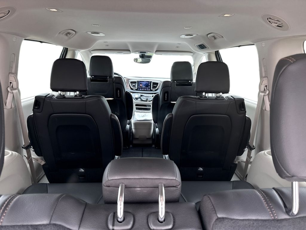 Thumbnail: 2019 Chrysler Pacifica - 7