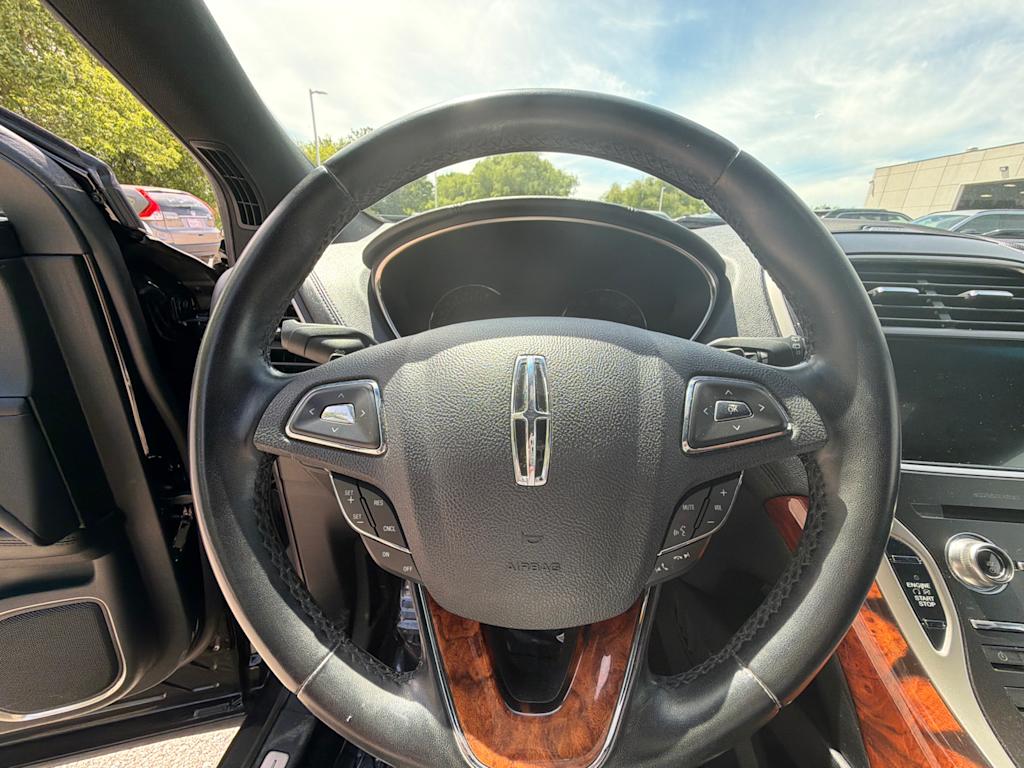 Thumbnail: 2018 Lincoln MKX - 2