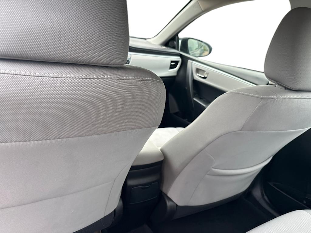 Thumbnail: 2015 Toyota Corolla - 16