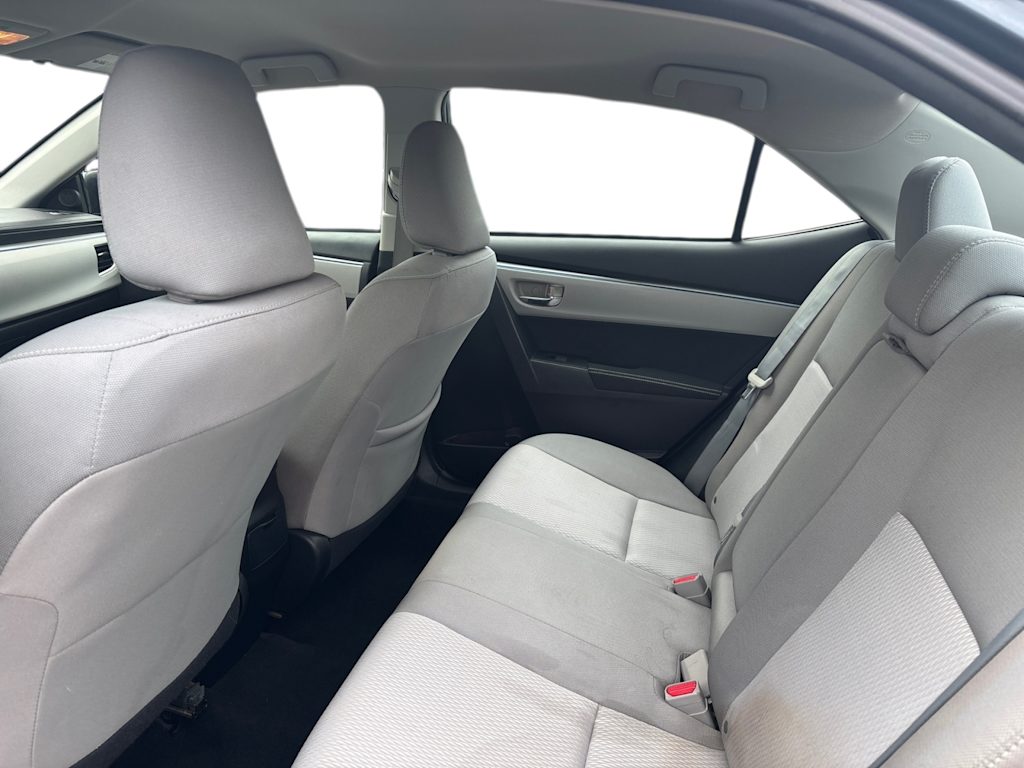 Thumbnail: 2015 Toyota Corolla - 17