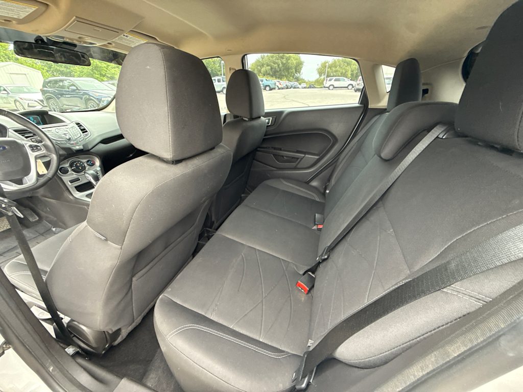 Thumbnail: 2015 Ford Fiesta - 11