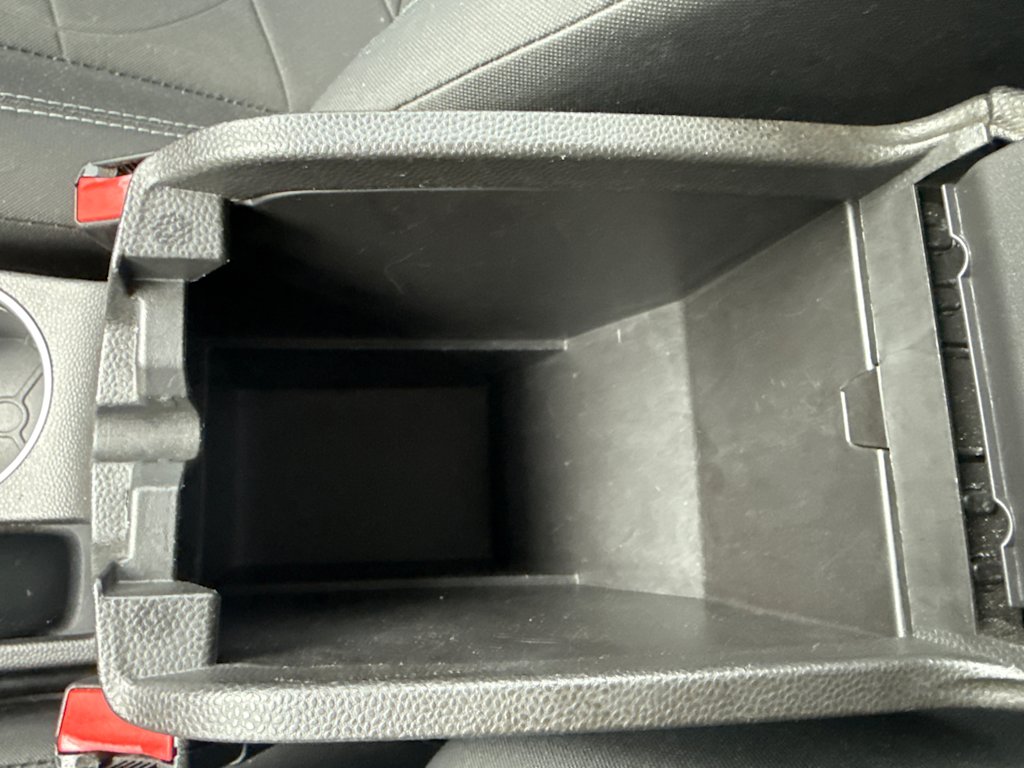 Thumbnail: 2015 Ford Fiesta - 25