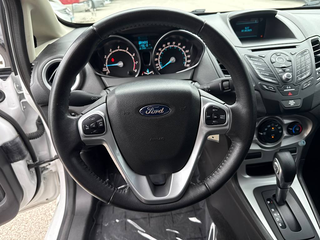 Thumbnail: 2015 Ford Fiesta - 8