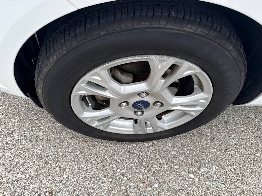 Thumbnail: 2015 Ford Fiesta - 7