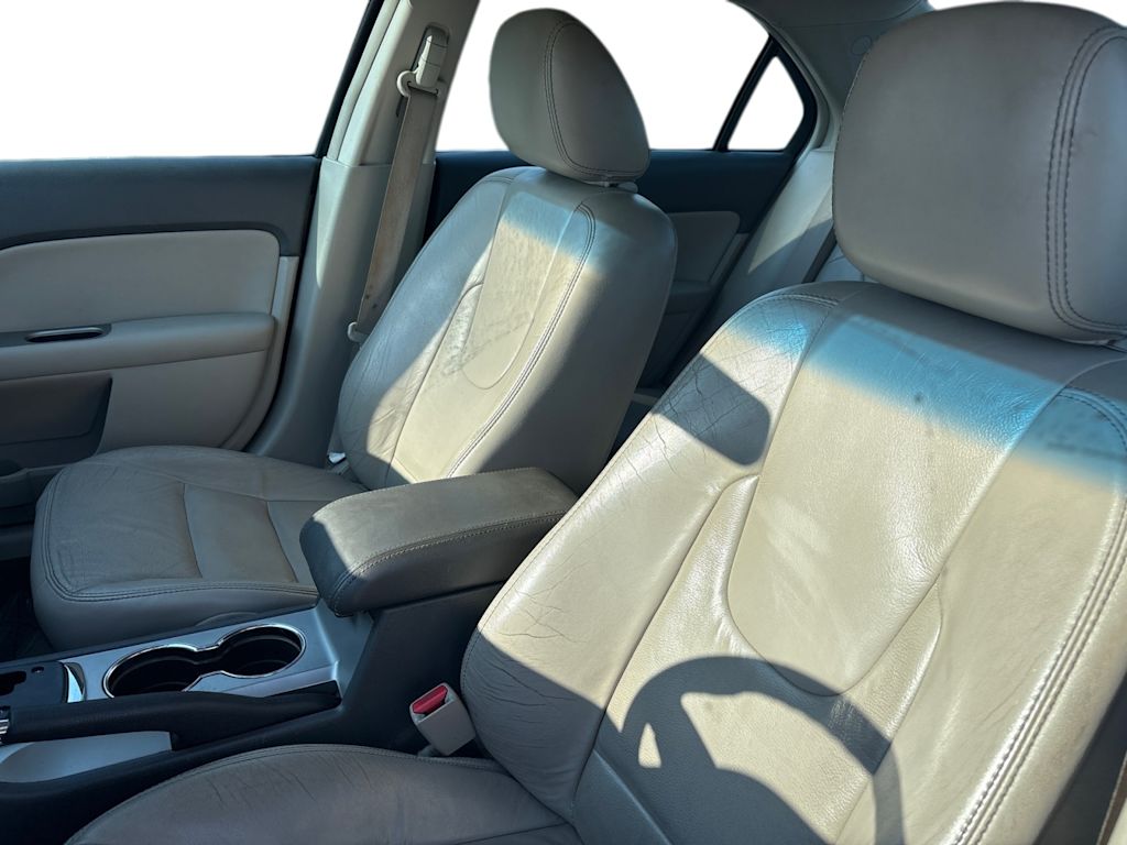 Thumbnail: 2010 Ford Fusion - 8