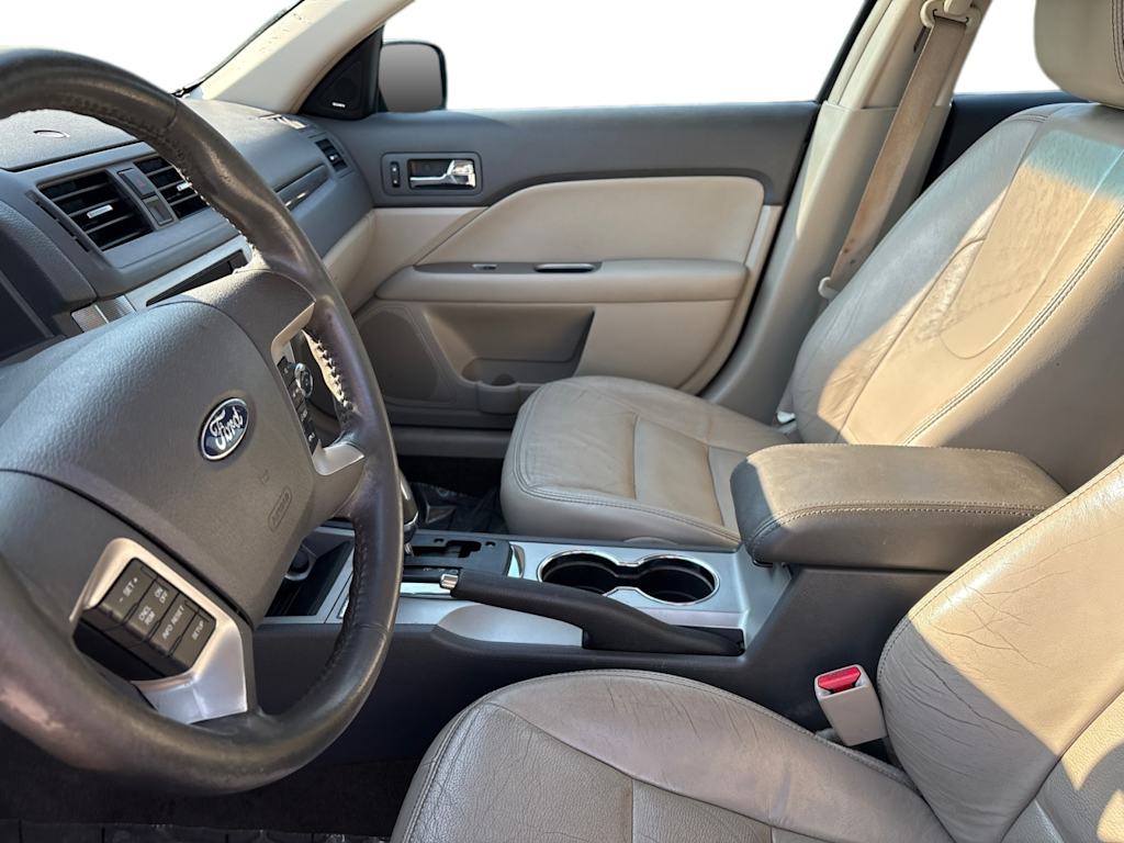 Thumbnail: 2010 Ford Fusion - 7
