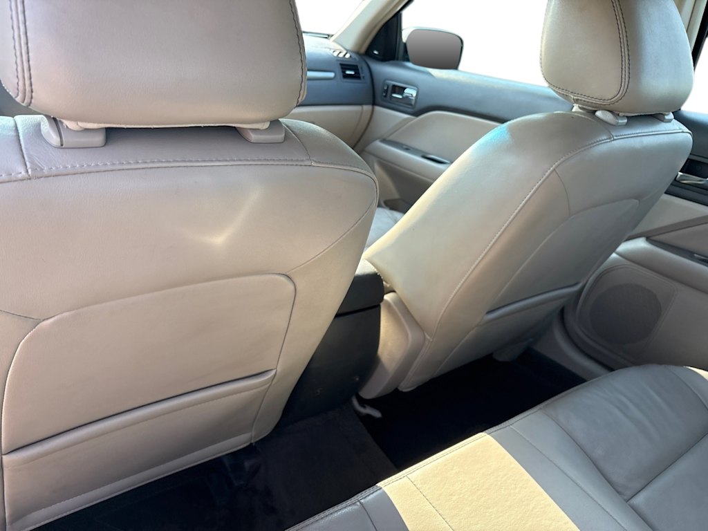 Thumbnail: 2010 Ford Fusion - 9