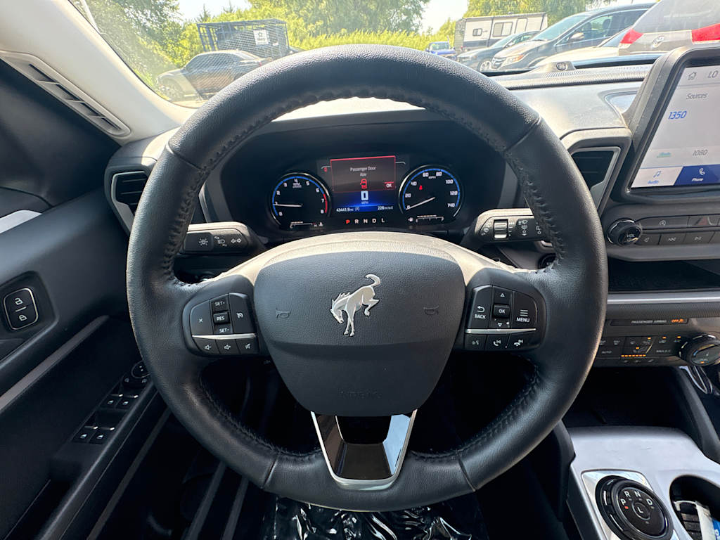 Thumbnail: 2022 Ford Bronco Sport - 6
