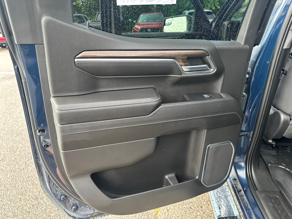 Thumbnail: 2023 Chevrolet Silverado 1500 - 24