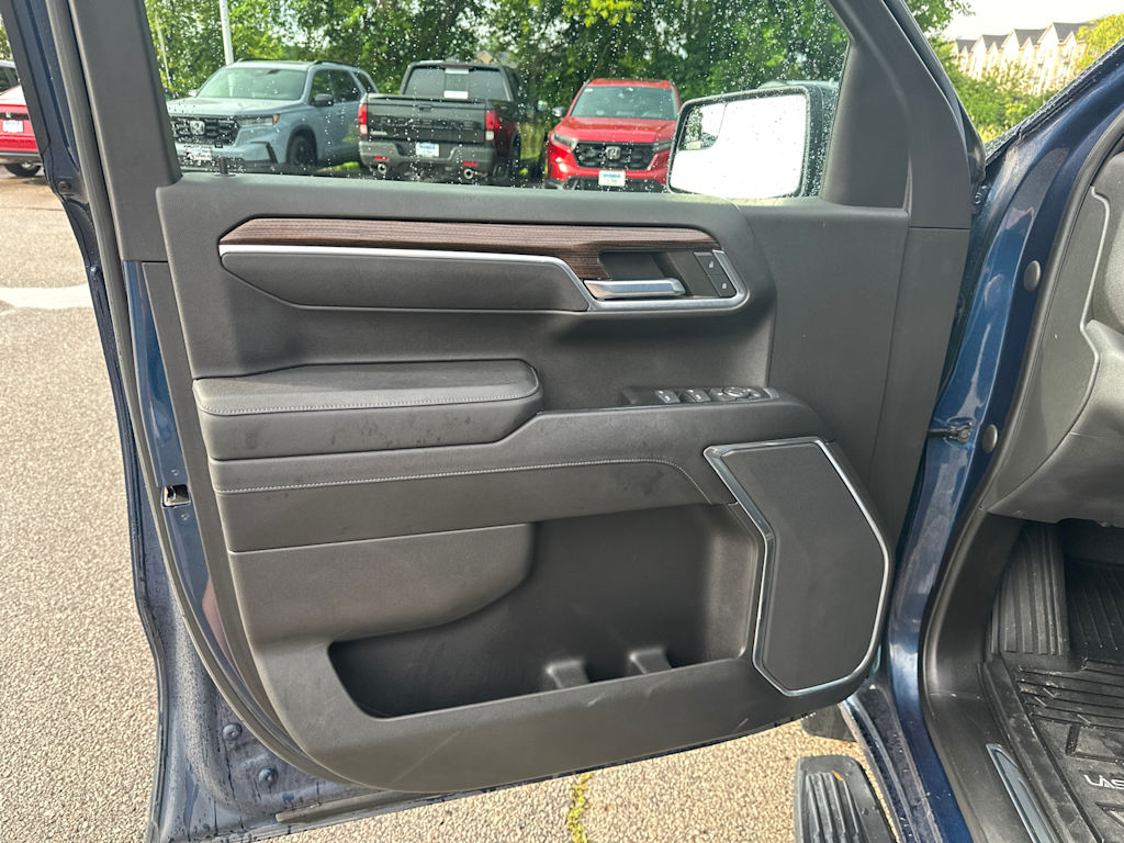 Thumbnail: 2023 Chevrolet Silverado 1500 - 18