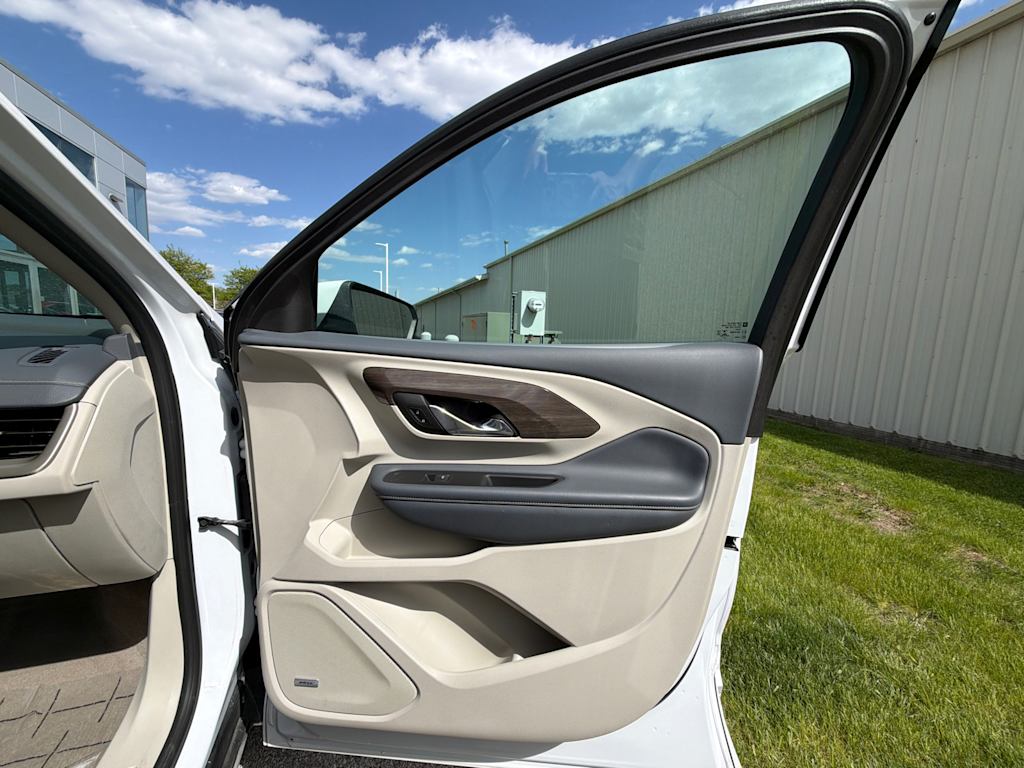 Thumbnail: 2022 GMC Terrain - 16