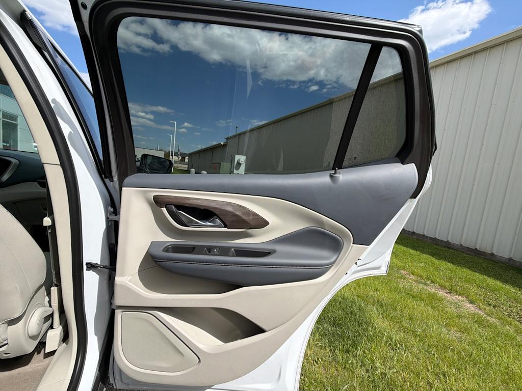Thumbnail: 2022 GMC Terrain - 17