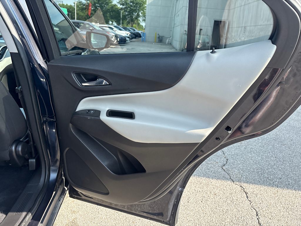Thumbnail: 2020 Chevrolet Equinox - 18