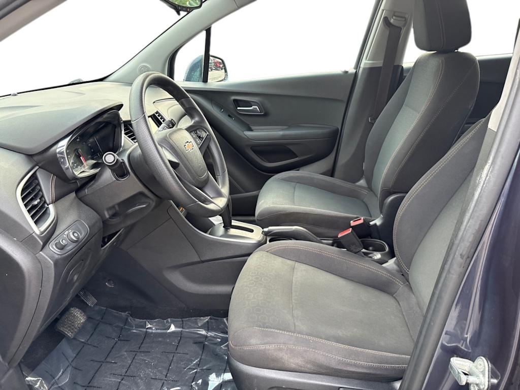Thumbnail: 2018 Chevrolet Trax - 13