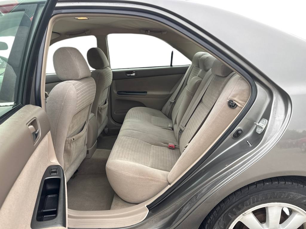 Thumbnail: 2005 Toyota Camry - 17