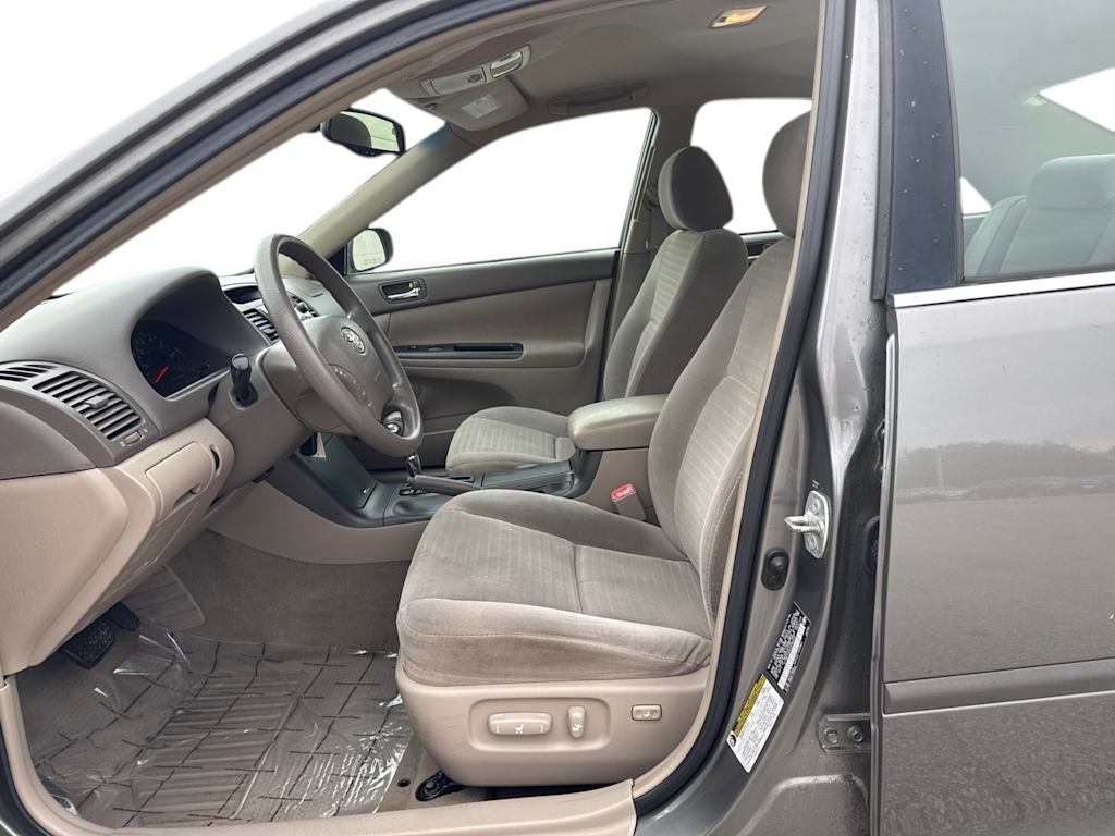 Thumbnail: 2005 Toyota Camry - 6
