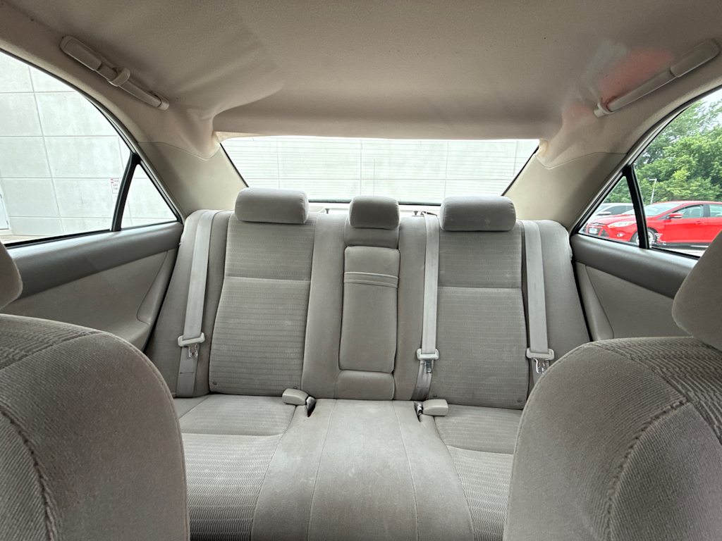 Thumbnail: 2005 Toyota Camry - 21