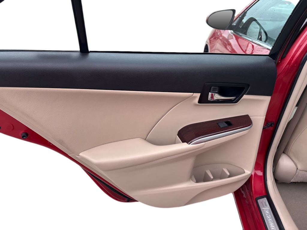 Thumbnail: 2012 Toyota Camry - 14