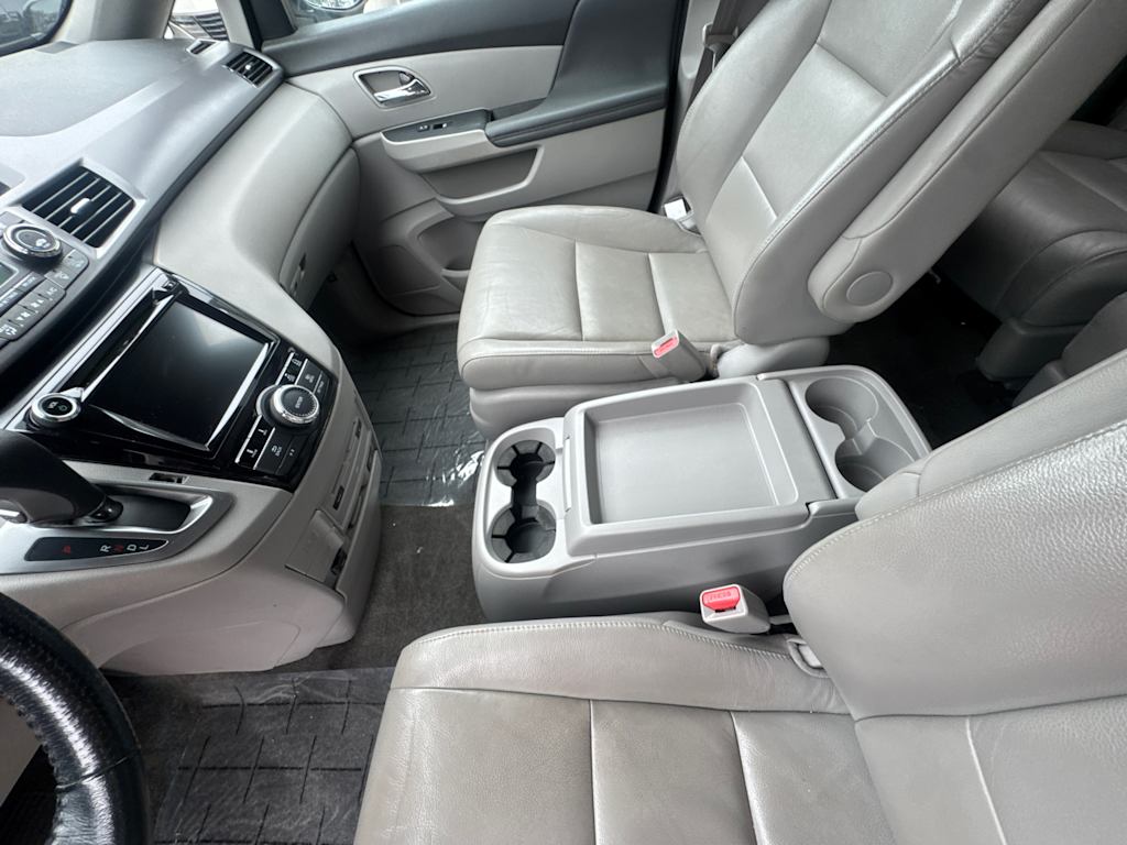 Thumbnail: 2014 Honda Odyssey - 9