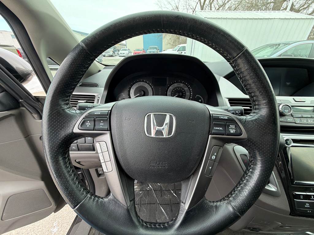 Thumbnail: 2015 Honda Odyssey - 2