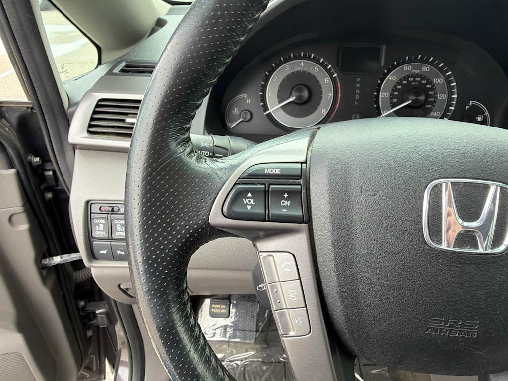 Thumbnail: 2015 Honda Odyssey - 25