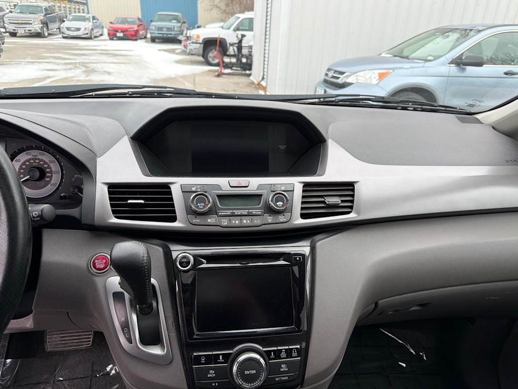 Thumbnail: 2015 Honda Odyssey - 27